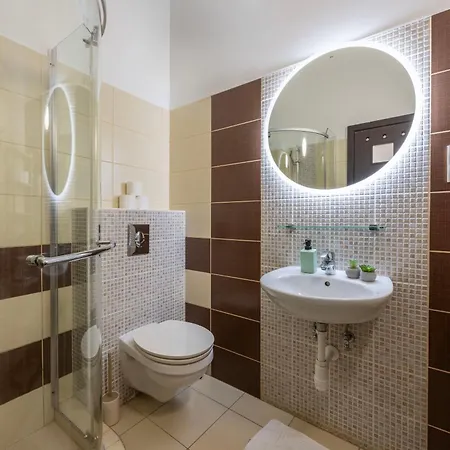 Elizabeth Boulevard *