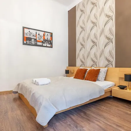 Elizabeth Boulevard Appartement *